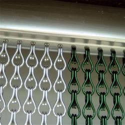 Standart Boyut 90x210cm Zincir Bağlantı Ekran Perde Üstün Performans
