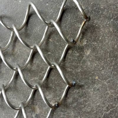 Restoran dekorasyonu için özel uzunluklu metal sarmal perdeler