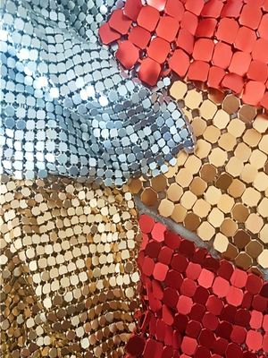 2-7 mm'lik özelleştirilebilir tel çapı ile dayanıklı metal seken kumaşı