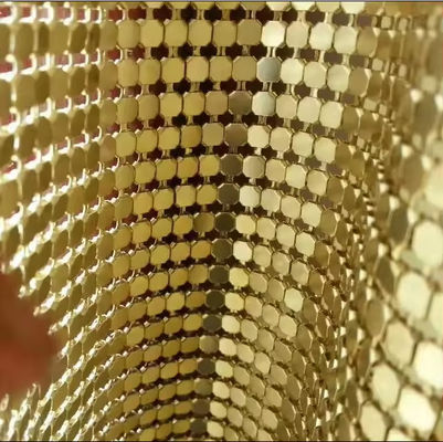 Alüminyum Alaşım Parlak Metal Çapraz Zincir Bağlama Kumaşı Perde Metal Mesh Kumaş