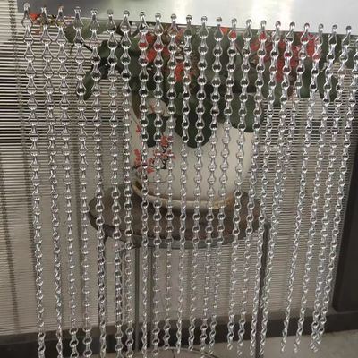 95x215 cm'lik sivrisinek önleme perdeleri, 3.2 mm'lik dekoratif ipliklerle.