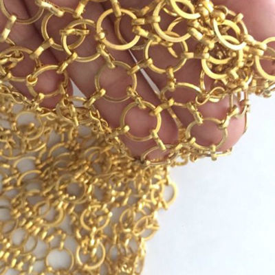 ODM Altın Metal Halka Örgü Dekoratif Çit 3.8mm Zincir Posta Mesh